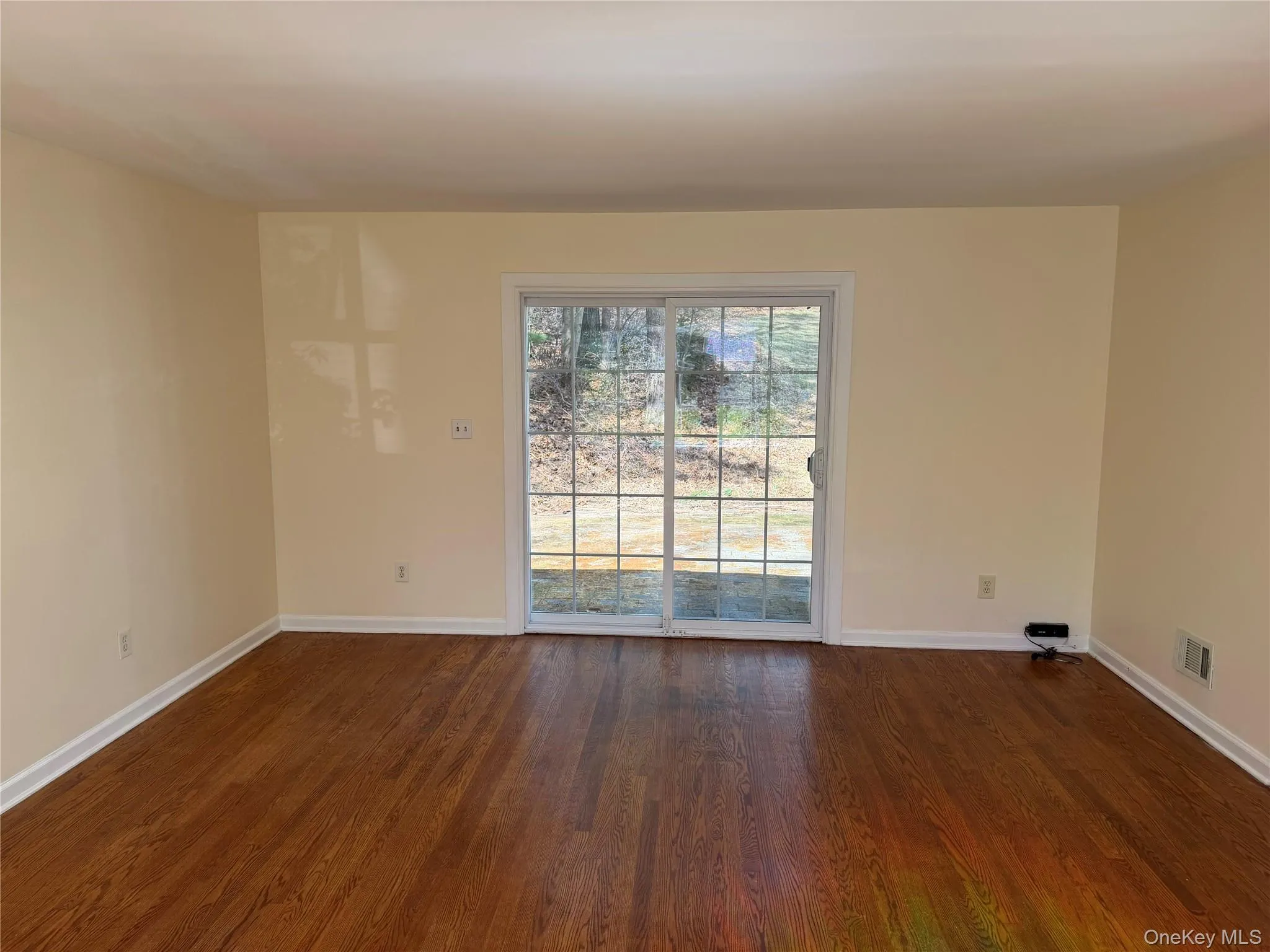 15 Dugan, East Fishkill, NY, 1 Bedroom Bedrooms, 6 Rooms Rooms,1 BathroomBathrooms,Residential Lease,For Rent,Dugan,0,973865 15 Dugan, East Fishkill, NY, 1 Bedroom Bedrooms, 6 Rooms Rooms,1 BathroomBathrooms,Residential Lease,For Rent,Dugan,0,973865