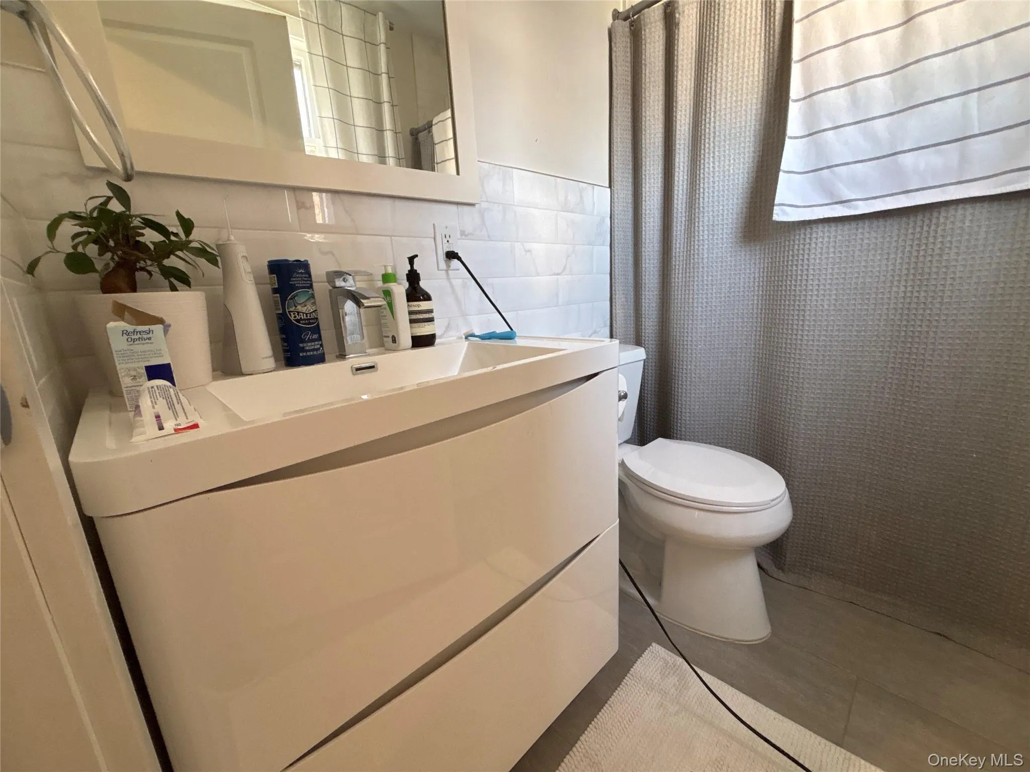 3 Bryant Avenue, North Hempstead, NY, 2 Bedrooms Bedrooms, 4 Rooms Rooms,1 BathroomBathrooms,Residential Lease,For Rent,Bryant,0,973886 3 Bryant Avenue, North Hempstead, NY, 2 Bedrooms Bedrooms, 4 Rooms Rooms,1 BathroomBathrooms,Residential Lease,For Rent,Bryant,0,973886