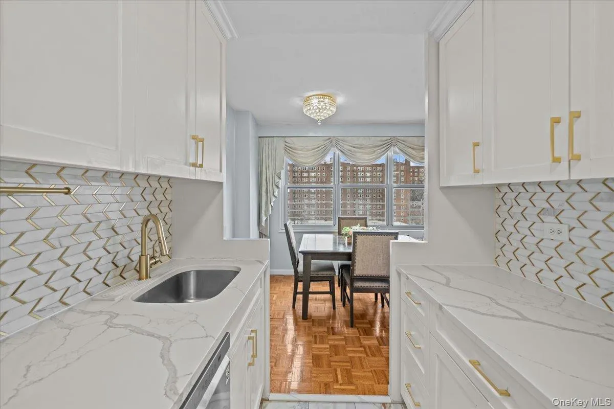 555 Kappock Street, New York, NY, 2 Bedrooms Bedrooms, 5 Rooms Rooms,2 BathroomsBathrooms,Residential,For Rent,Kappock,0,KEY973894 555 Kappock Street, New York, NY, 2 Bedrooms Bedrooms, 5 Rooms Rooms,2 BathroomsBathrooms,Residential,For Rent,Kappock,0,KEY973894
