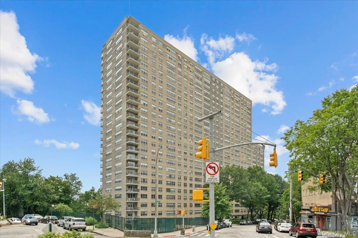 555 Kappock Street, New York, NY, 2 Bedrooms Bedrooms, 5 Rooms Rooms,2 BathroomsBathrooms,Residential,For Rent,Kappock,0,973894 555 Kappock Street, New York, NY, 2 Bedrooms Bedrooms, 5 Rooms Rooms,2 BathroomsBathrooms,Residential,For Rent,Kappock,0,973894