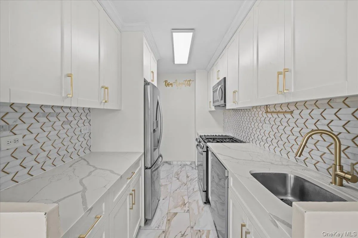 555 Kappock Street, New York, NY, 2 Bedrooms Bedrooms, 5 Rooms Rooms,2 BathroomsBathrooms,Residential,For Rent,Kappock,0,KEY973894 555 Kappock Street, New York, NY, 2 Bedrooms Bedrooms, 5 Rooms Rooms,2 BathroomsBathrooms,Residential,For Rent,Kappock,0,KEY973894