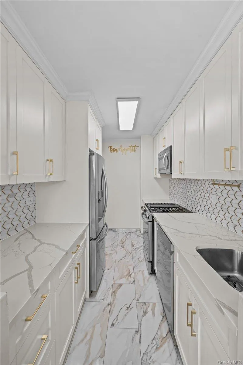 555 Kappock Street, New York, NY, 2 Bedrooms Bedrooms, 5 Rooms Rooms,2 BathroomsBathrooms,Residential,For Rent,Kappock,0,KEY973894 555 Kappock Street, New York, NY, 2 Bedrooms Bedrooms, 5 Rooms Rooms,2 BathroomsBathrooms,Residential,For Rent,Kappock,0,KEY973894