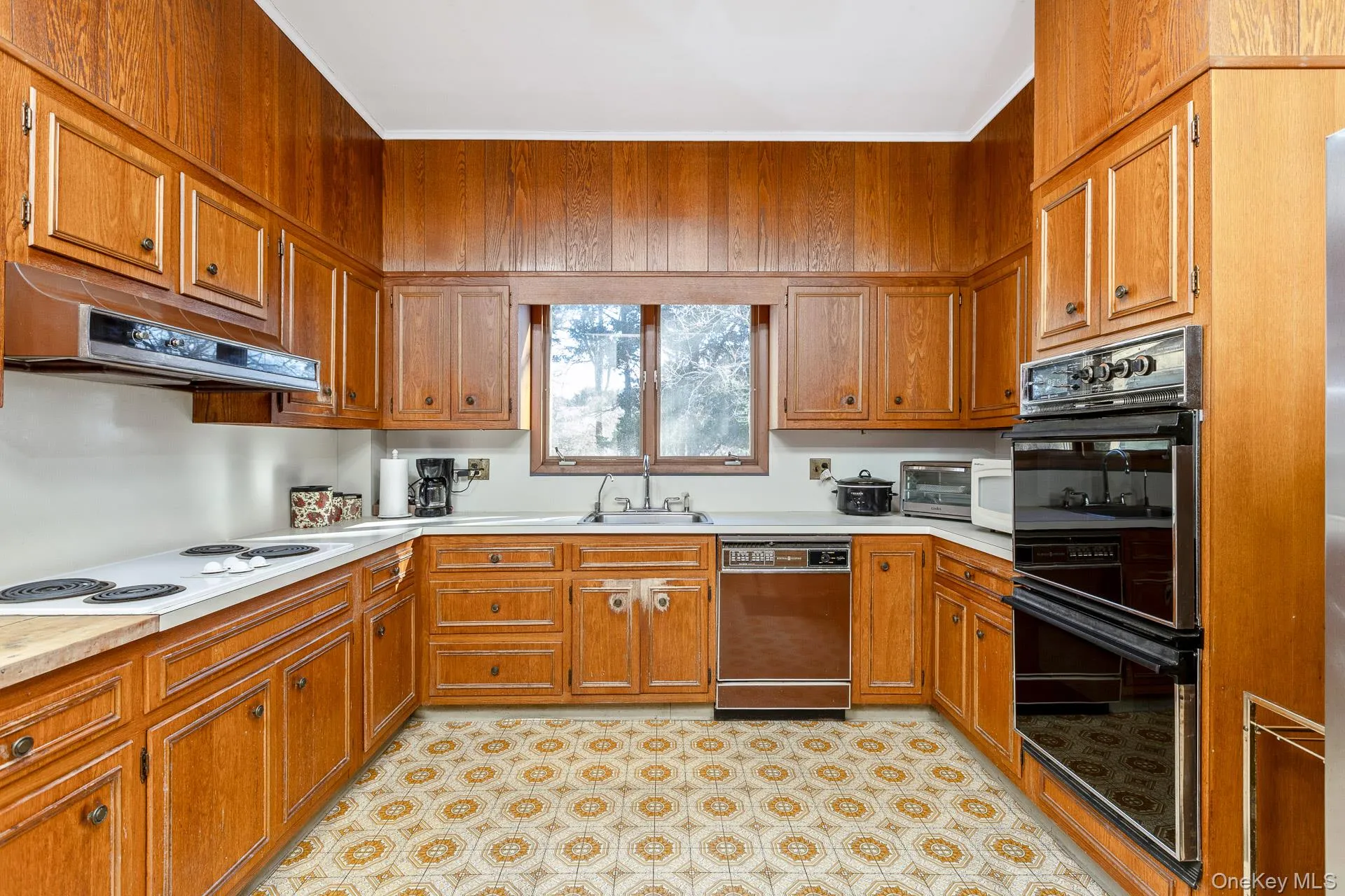 43 Halsey Road, Southampton, NY, 6 Bedrooms Bedrooms, 10 Rooms Rooms,3 BathroomsBathrooms,Residential Sale,For Rent,Halsey,0,973913 43 Halsey Road, Southampton, NY, 6 Bedrooms Bedrooms, 10 Rooms Rooms,3 BathroomsBathrooms,Residential Sale,For Rent,Halsey,0,973913