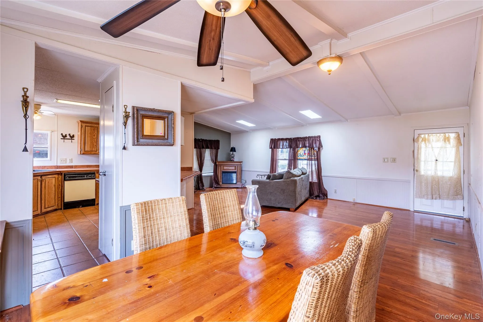 10 Apple Lane, New Paltz, NY, 3 Bedrooms Bedrooms, 7 Rooms Rooms,2 BathroomsBathrooms,Residential Sale,For Rent,Apple,0,973914 10 Apple Lane, New Paltz, NY, 3 Bedrooms Bedrooms, 7 Rooms Rooms,2 BathroomsBathrooms,Residential Sale,For Rent,Apple,0,973914