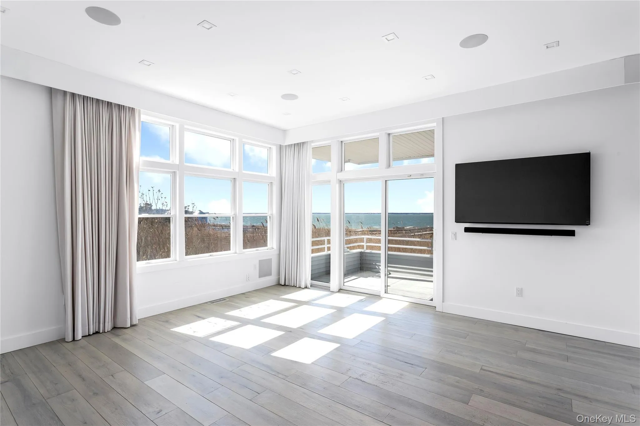 580 Dune Road, Southampton, NY, 3 Bedrooms Bedrooms, 7 Rooms Rooms,2 BathroomsBathrooms,Residential,For Rent,Dune,0,973928 580 Dune Road, Southampton, NY, 3 Bedrooms Bedrooms, 7 Rooms Rooms,2 BathroomsBathrooms,Residential,For Rent,Dune,0,973928