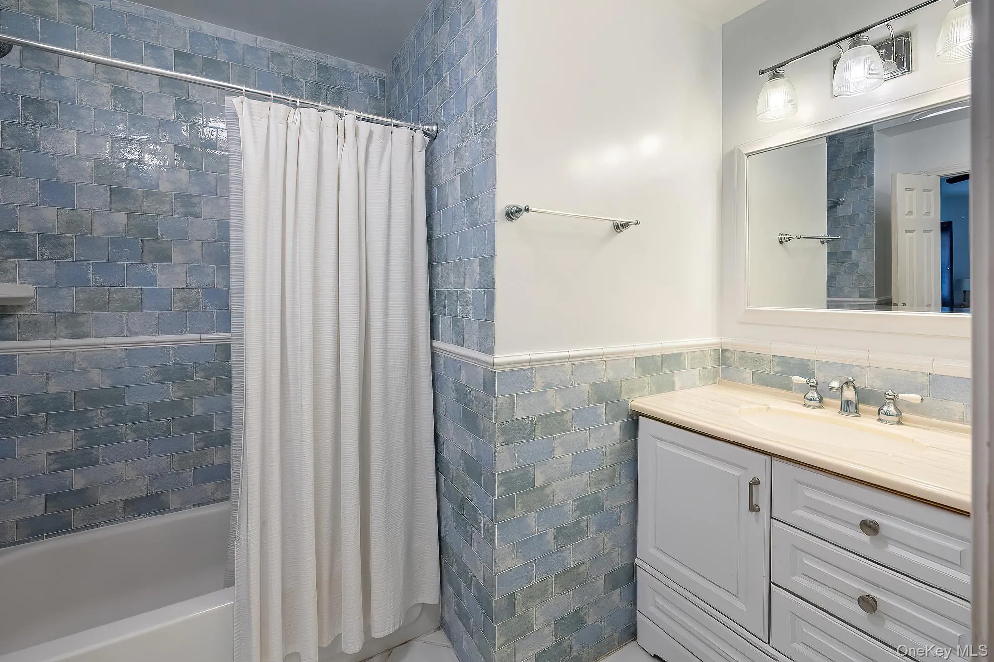 Bathroom Bathroom