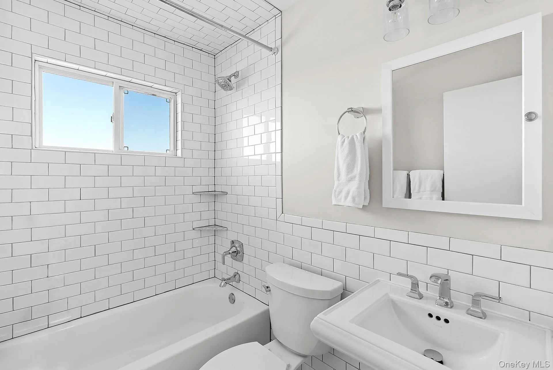 22 Peconic Crescent, Southampton, NY, 2 Bedrooms Bedrooms, 7 Rooms Rooms,3 BathroomsBathrooms,Residential,For Rent,Peconic Crescent,0,973960 22 Peconic Crescent, Southampton, NY, 2 Bedrooms Bedrooms, 7 Rooms Rooms,3 BathroomsBathrooms,Residential,For Rent,Peconic Crescent,0,973960
