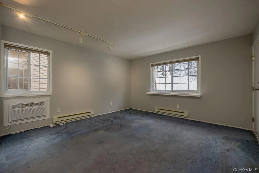 219 Fox Run Lane, Carmel, NY, 1 Bedroom Bedrooms, 4 Rooms Rooms,1 BathroomBathrooms,Residential Lease,For Rent,Fox Run,0,973971 219 Fox Run Lane, Carmel, NY, 1 Bedroom Bedrooms, 4 Rooms Rooms,1 BathroomBathrooms,Residential Lease,For Rent,Fox Run,0,973971