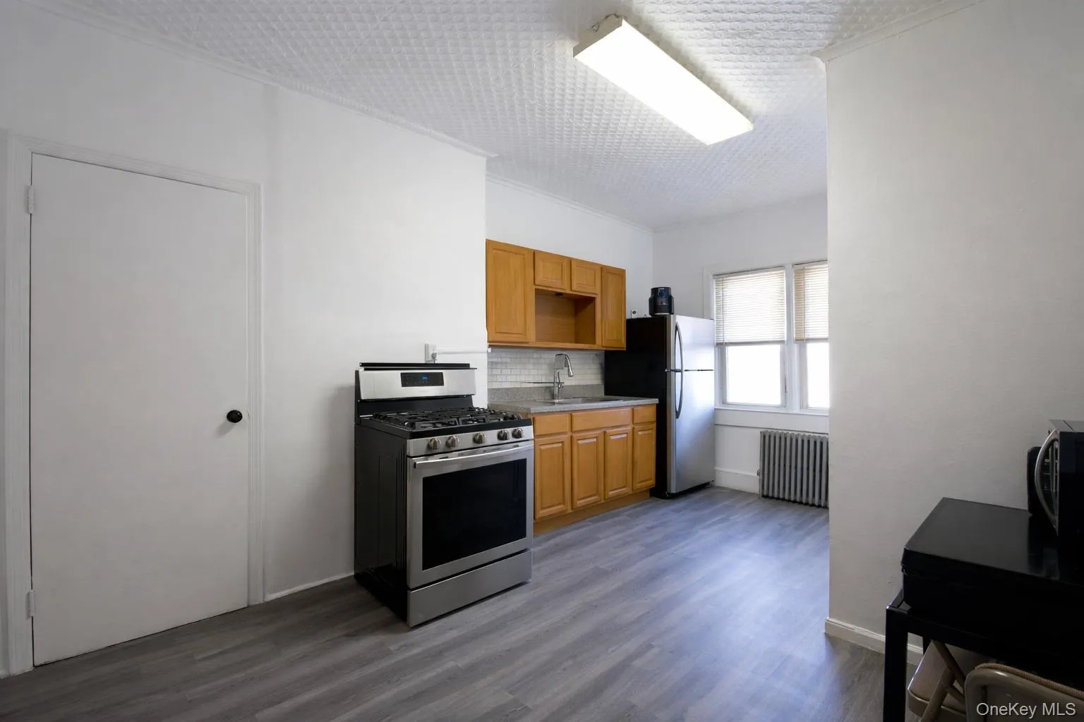 6089 54th Street, New York, NY, 2 Bedrooms Bedrooms, 6 Rooms Rooms,1 BathroomBathrooms,Residential Lease,For Rent,54th,0,974001 6089 54th Street, New York, NY, 2 Bedrooms Bedrooms, 6 Rooms Rooms,1 BathroomBathrooms,Residential Lease,For Rent,54th,0,974001