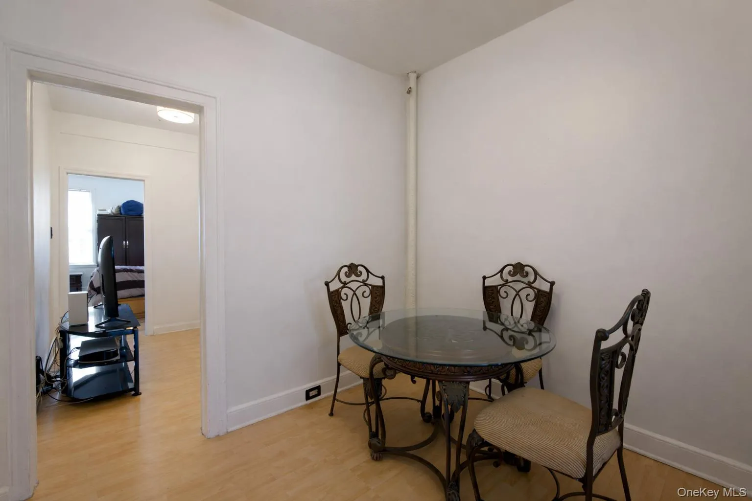 6089 54th Street, New York, NY, 2 Bedrooms Bedrooms, 6 Rooms Rooms,1 BathroomBathrooms,Residential Lease,For Rent,54th,0,974001 6089 54th Street, New York, NY, 2 Bedrooms Bedrooms, 6 Rooms Rooms,1 BathroomBathrooms,Residential Lease,For Rent,54th,0,974001