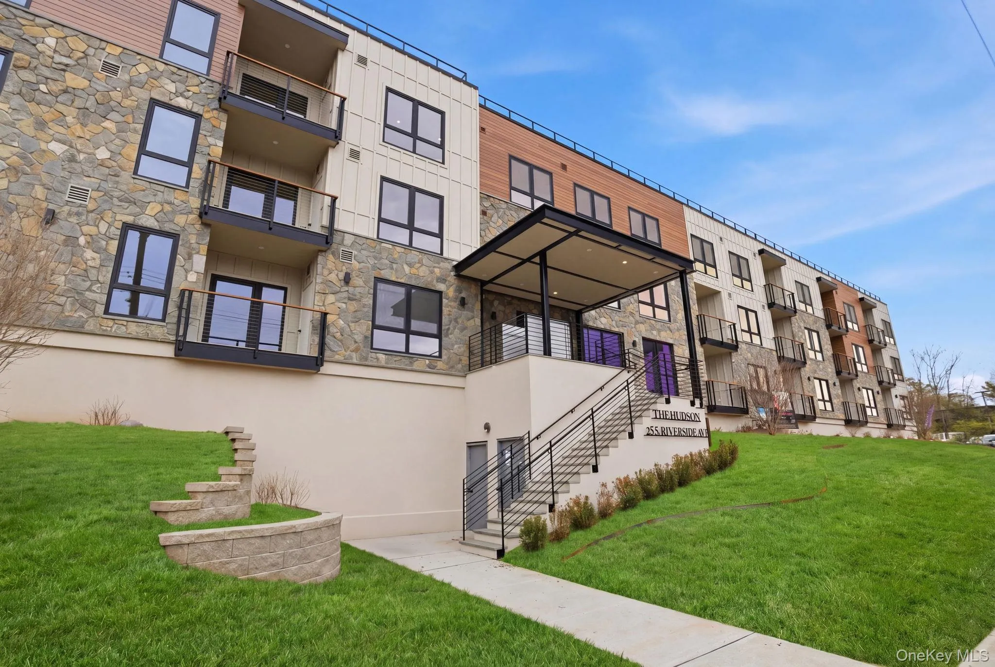 The Hudson at 25 S Riverside Avenue, Croton-on-Hudson's newest boutique luxury condominium, perfectly positioned in one of Westchester's most sought-after river villages. The Hudson at 25 S Riverside Avenue, Croton-on-Hudson's newest boutique luxury condominium, perfectly positioned in one of Westchester's most sought-after river villages.