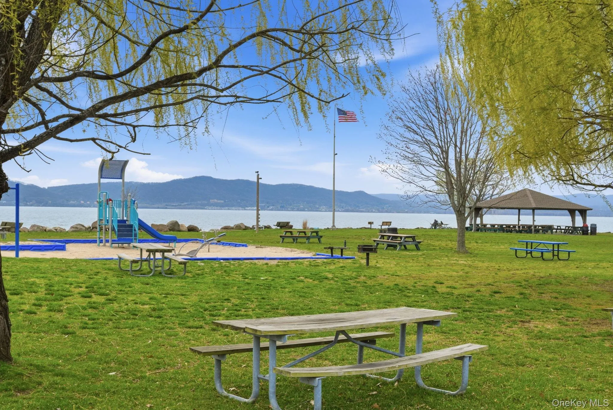 Scenic riverfront park just moments away, offering open green space, picnic areas, and a playground with Hudson River views. Scenic riverfront park just moments away, offering open green space, picnic areas, and a playground with Hudson River views.