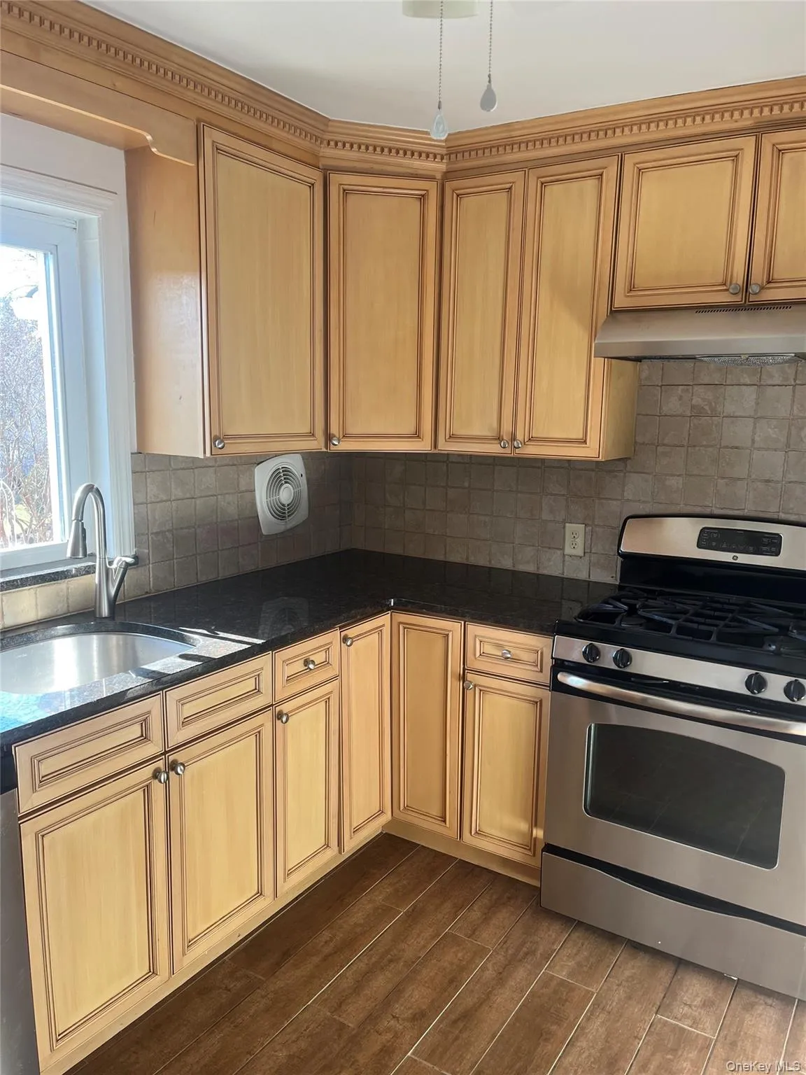 344 Dawson Lane, Oyster Bay, NY, 1 Bedroom Bedrooms, 4 Rooms Rooms,1 BathroomBathrooms,Residential Lease,For Rent,Dawson,0,974013 344 Dawson Lane, Oyster Bay, NY, 1 Bedroom Bedrooms, 4 Rooms Rooms,1 BathroomBathrooms,Residential Lease,For Rent,Dawson,0,974013