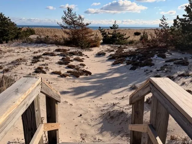 409a Dune Road, Southampton, NY, 3 Bedrooms Bedrooms, 6 Rooms Rooms,1 BathroomBathrooms,Residential Lease,For Rent,Dune,0,974020 409a Dune Road, Southampton, NY, 3 Bedrooms Bedrooms, 6 Rooms Rooms,1 BathroomBathrooms,Residential Lease,For Rent,Dune,0,974020