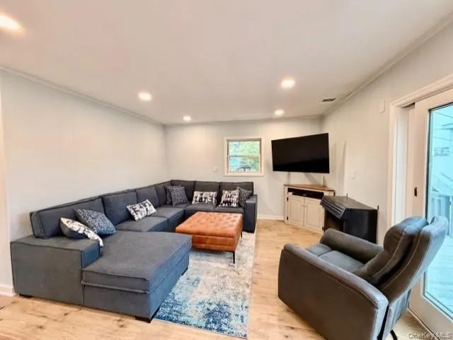 409a Dune Road, Southampton, NY, 3 Bedrooms Bedrooms, 6 Rooms Rooms,1 BathroomBathrooms,Residential Lease,For Rent,Dune,0,974020 409a Dune Road, Southampton, NY, 3 Bedrooms Bedrooms, 6 Rooms Rooms,1 BathroomBathrooms,Residential Lease,For Rent,Dune,0,974020