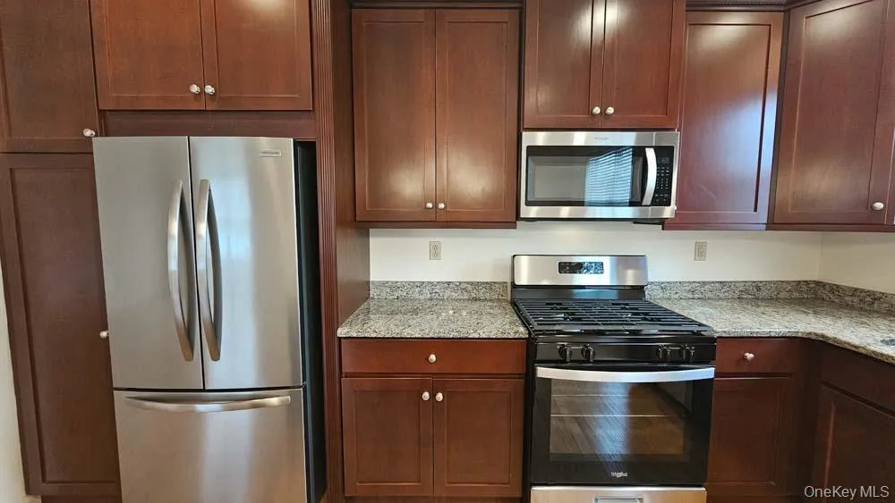 208 Canter Court, Goshen, NY, 2 Bedrooms Bedrooms, 5 Rooms Rooms,2 BathroomsBathrooms,Residential Lease,For Rent,Canter,0,974031 208 Canter Court, Goshen, NY, 2 Bedrooms Bedrooms, 5 Rooms Rooms,2 BathroomsBathrooms,Residential Lease,For Rent,Canter,0,974031