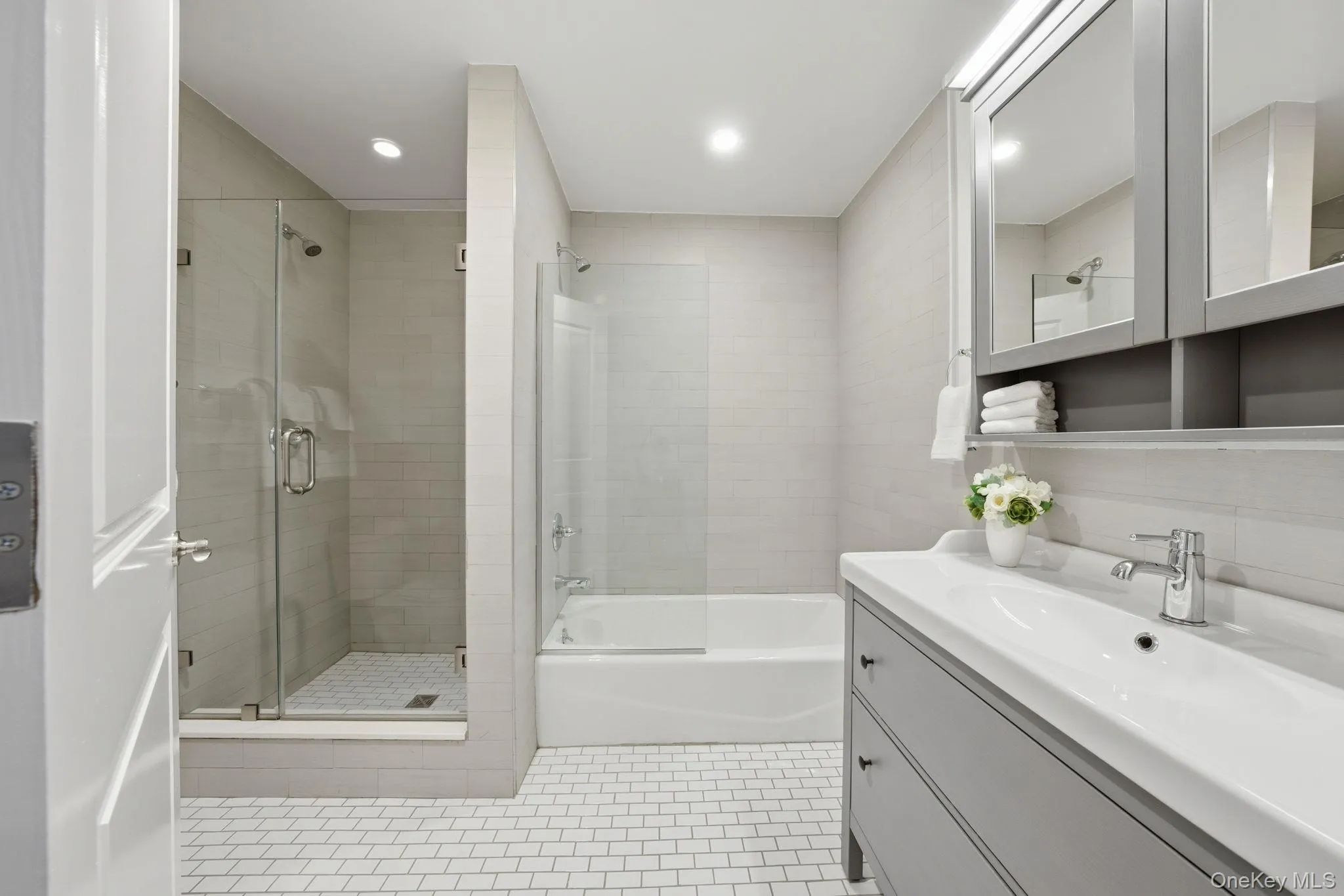 236 112th Street, New York, NY, 3 Bedrooms Bedrooms, 8 Rooms Rooms,3 BathroomsBathrooms,Residential Sale,For Rent,112th,0,974035 236 112th Street, New York, NY, 3 Bedrooms Bedrooms, 8 Rooms Rooms,3 BathroomsBathrooms,Residential Sale,For Rent,112th,0,974035