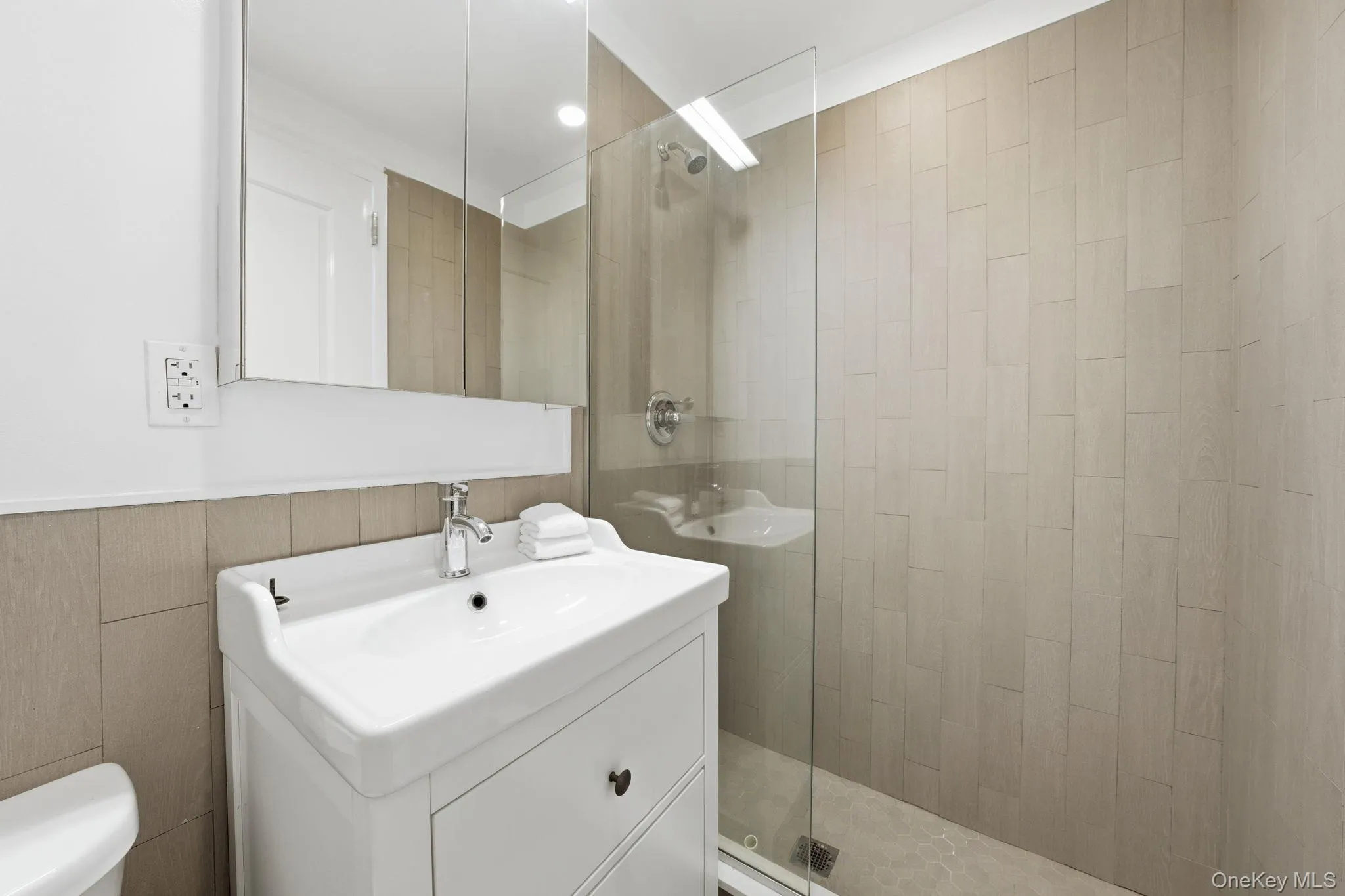 236 112th Street, New York, NY, 4 Bedrooms Bedrooms, 9 Rooms Rooms,3 BathroomsBathrooms,Residential Sale,For Rent,112th,0,974040 236 112th Street, New York, NY, 4 Bedrooms Bedrooms, 9 Rooms Rooms,3 BathroomsBathrooms,Residential Sale,For Rent,112th,0,974040