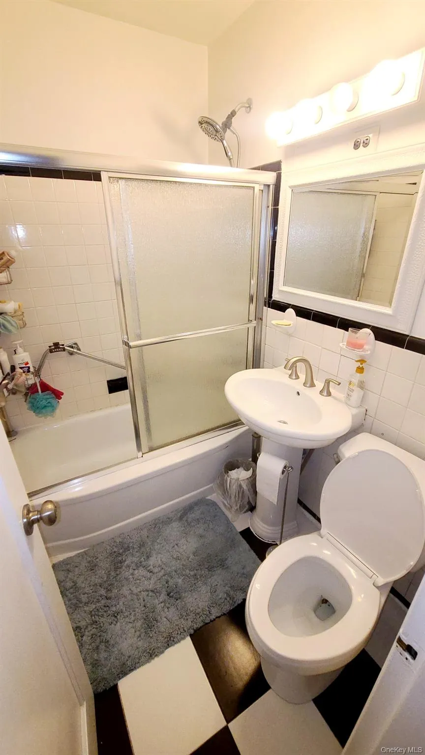 105-26 63rd Road, New York, NY, 2 Bedrooms Bedrooms, 4 Rooms Rooms,1 BathroomBathrooms,Residential Lease,For Rent,63rd,0,974041 105-26 63rd Road, New York, NY, 2 Bedrooms Bedrooms, 4 Rooms Rooms,1 BathroomBathrooms,Residential Lease,For Rent,63rd,0,974041