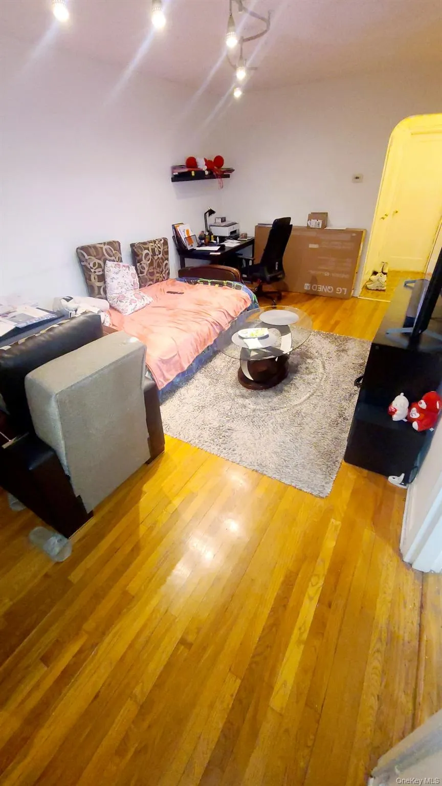 105-26 63rd Road, New York, NY, 2 Bedrooms Bedrooms, 4 Rooms Rooms,1 BathroomBathrooms,Residential Lease,For Rent,63rd,0,974041 105-26 63rd Road, New York, NY, 2 Bedrooms Bedrooms, 4 Rooms Rooms,1 BathroomBathrooms,Residential Lease,For Rent,63rd,0,974041