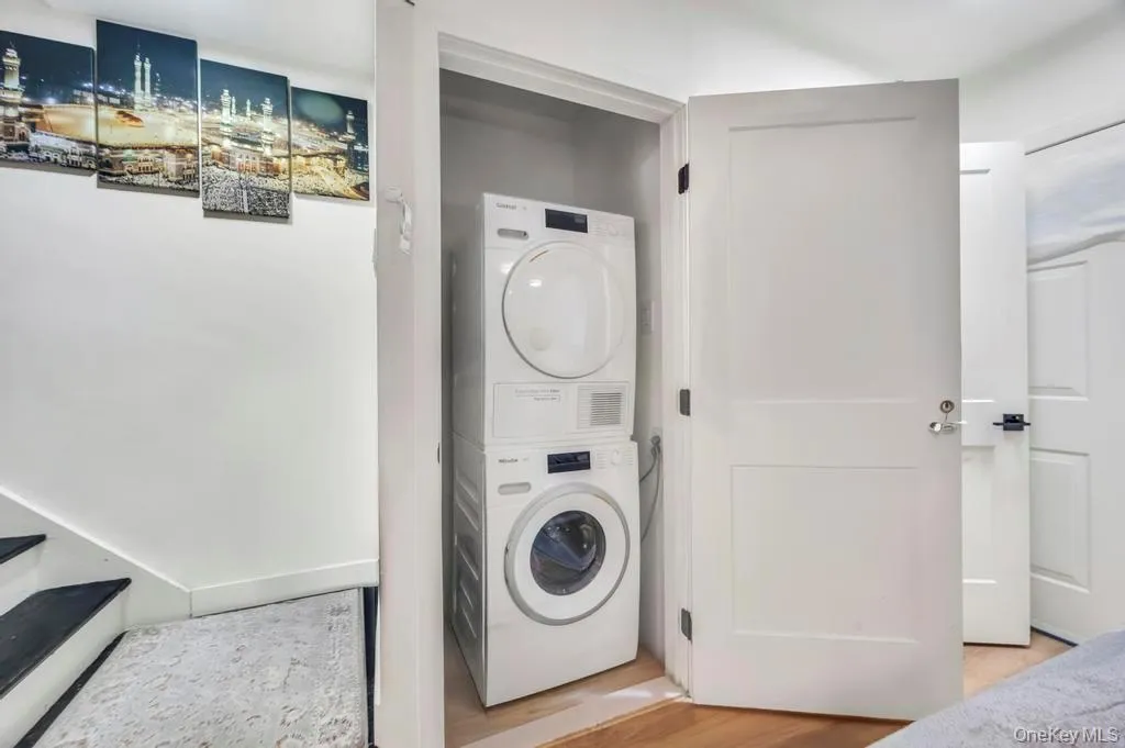 2033 68th Street, New York, NY, 3 Bedrooms Bedrooms, 10 Rooms Rooms,2 BathroomsBathrooms,Residential,For Rent,68th,0,974045 2033 68th Street, New York, NY, 3 Bedrooms Bedrooms, 10 Rooms Rooms,2 BathroomsBathrooms,Residential,For Rent,68th,0,974045