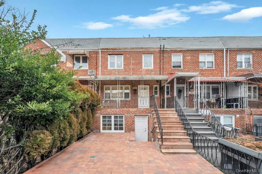 2033 68th Street, New York, NY, 3 Bedrooms Bedrooms, 10 Rooms Rooms,2 BathroomsBathrooms,Residential,For Rent,68th,0,974045 2033 68th Street, New York, NY, 3 Bedrooms Bedrooms, 10 Rooms Rooms,2 BathroomsBathrooms,Residential,For Rent,68th,0,974045
