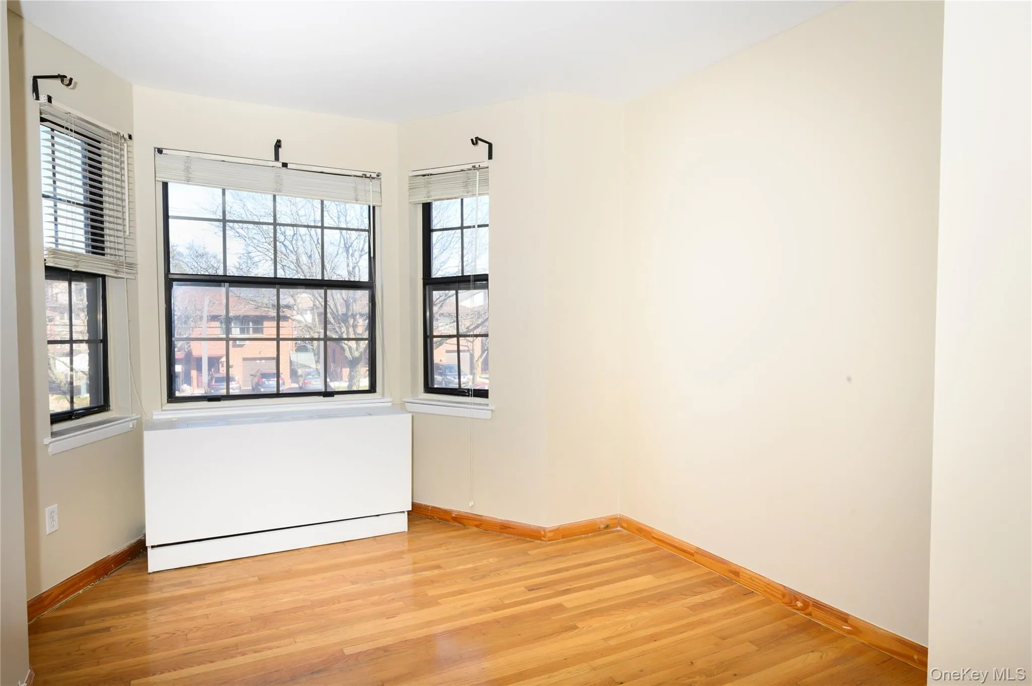 7124 164th Street, New York, NY, 3 Bedrooms Bedrooms, 8 Rooms Rooms,2 BathroomsBathrooms,Residential Sale,For Rent,164th,0,974053 7124 164th Street, New York, NY, 3 Bedrooms Bedrooms, 8 Rooms Rooms,2 BathroomsBathrooms,Residential Sale,For Rent,164th,0,974053