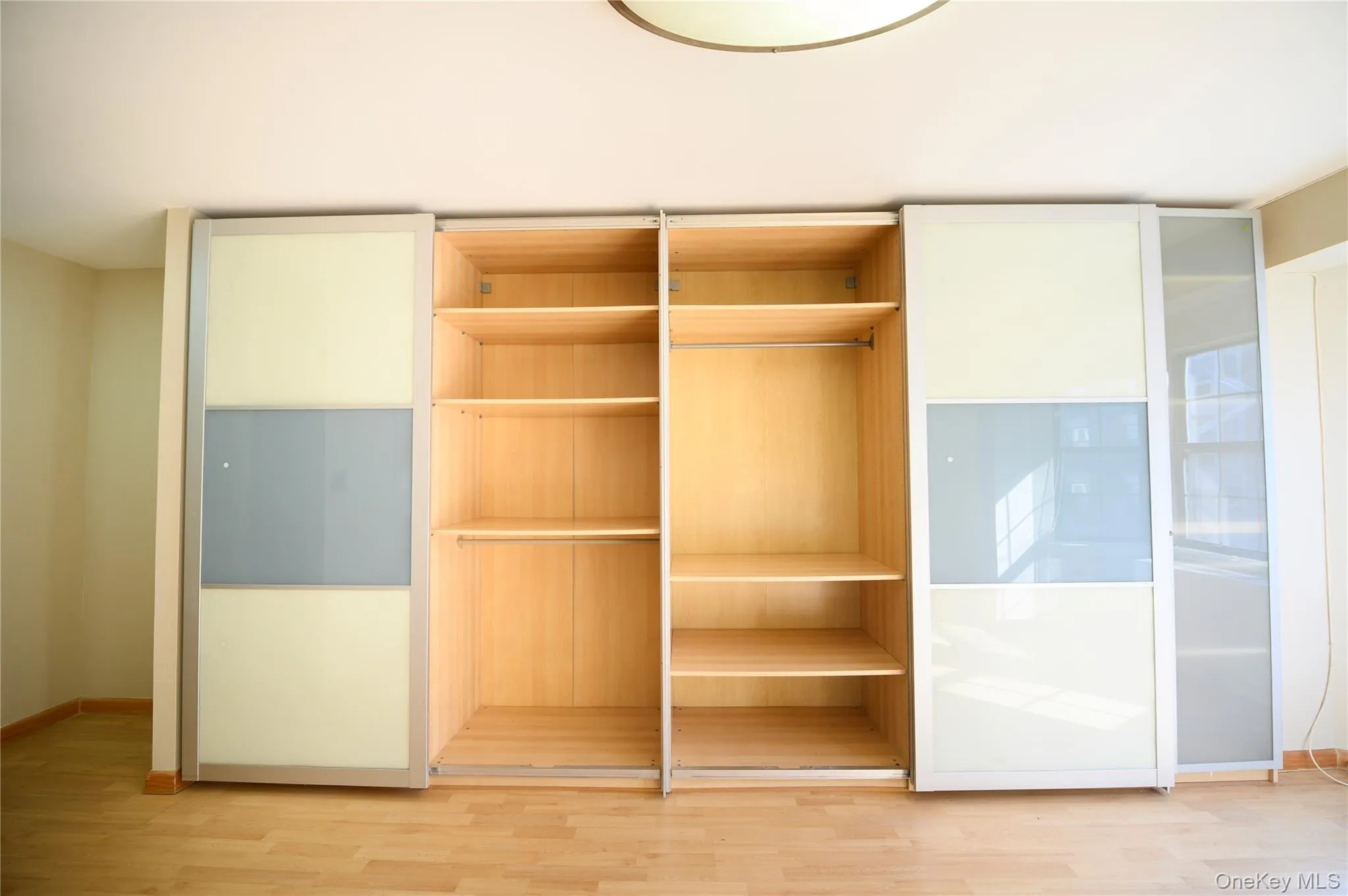 7124 164th Street, New York, NY, 3 Bedrooms Bedrooms, 8 Rooms Rooms,2 BathroomsBathrooms,Residential Sale,For Rent,164th,0,974053 7124 164th Street, New York, NY, 3 Bedrooms Bedrooms, 8 Rooms Rooms,2 BathroomsBathrooms,Residential Sale,For Rent,164th,0,974053