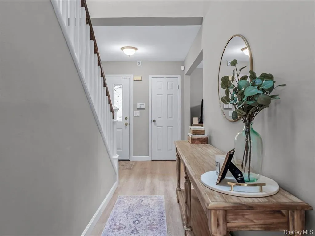 54 Hidden Ridge Drive, Oyster Bay, NY, 3 Bedrooms Bedrooms, 8 Rooms Rooms,2 BathroomsBathrooms,Residential Lease,For Rent,Hidden Ridge,0,974072 54 Hidden Ridge Drive, Oyster Bay, NY, 3 Bedrooms Bedrooms, 8 Rooms Rooms,2 BathroomsBathrooms,Residential Lease,For Rent,Hidden Ridge,0,974072