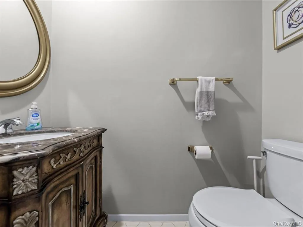 54 Hidden Ridge Drive, Oyster Bay, NY, 3 Bedrooms Bedrooms, 8 Rooms Rooms,2 BathroomsBathrooms,Residential Lease,For Rent,Hidden Ridge,0,974072 54 Hidden Ridge Drive, Oyster Bay, NY, 3 Bedrooms Bedrooms, 8 Rooms Rooms,2 BathroomsBathrooms,Residential Lease,For Rent,Hidden Ridge,0,974072