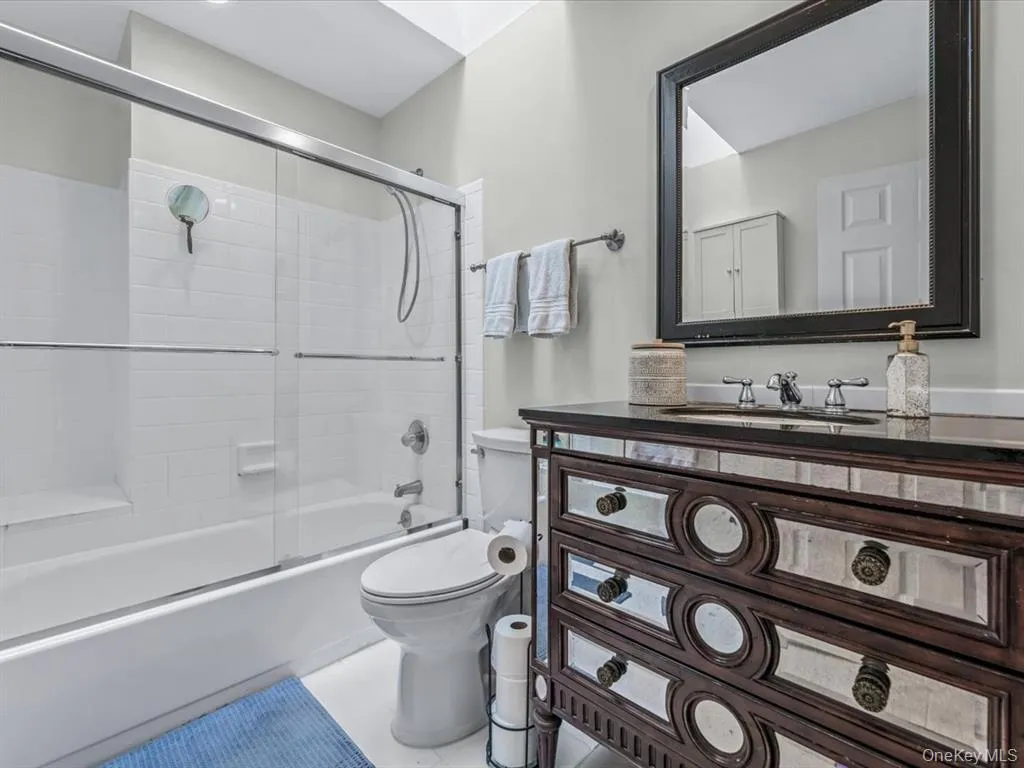 54 Hidden Ridge Drive, Oyster Bay, NY, 3 Bedrooms Bedrooms, 8 Rooms Rooms,2 BathroomsBathrooms,Residential Lease,For Rent,Hidden Ridge,0,974072 54 Hidden Ridge Drive, Oyster Bay, NY, 3 Bedrooms Bedrooms, 8 Rooms Rooms,2 BathroomsBathrooms,Residential Lease,For Rent,Hidden Ridge,0,974072