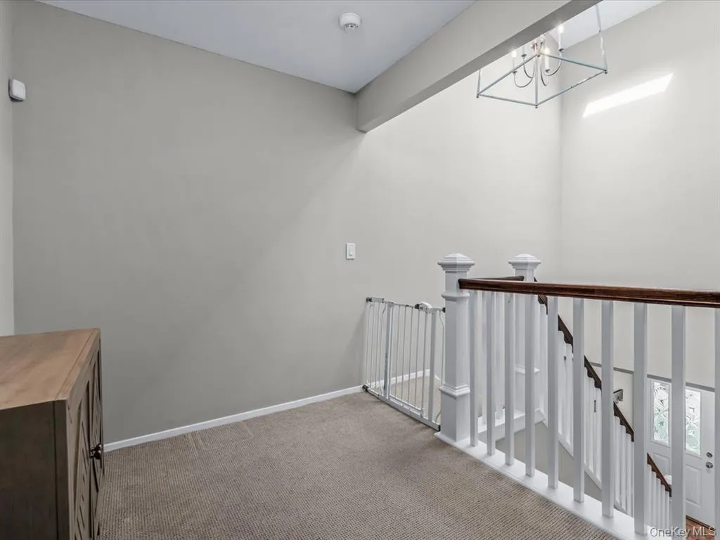 54 Hidden Ridge Drive, Oyster Bay, NY, 3 Bedrooms Bedrooms, 8 Rooms Rooms,2 BathroomsBathrooms,Residential Lease,For Rent,Hidden Ridge,0,974072 54 Hidden Ridge Drive, Oyster Bay, NY, 3 Bedrooms Bedrooms, 8 Rooms Rooms,2 BathroomsBathrooms,Residential Lease,For Rent,Hidden Ridge,0,974072