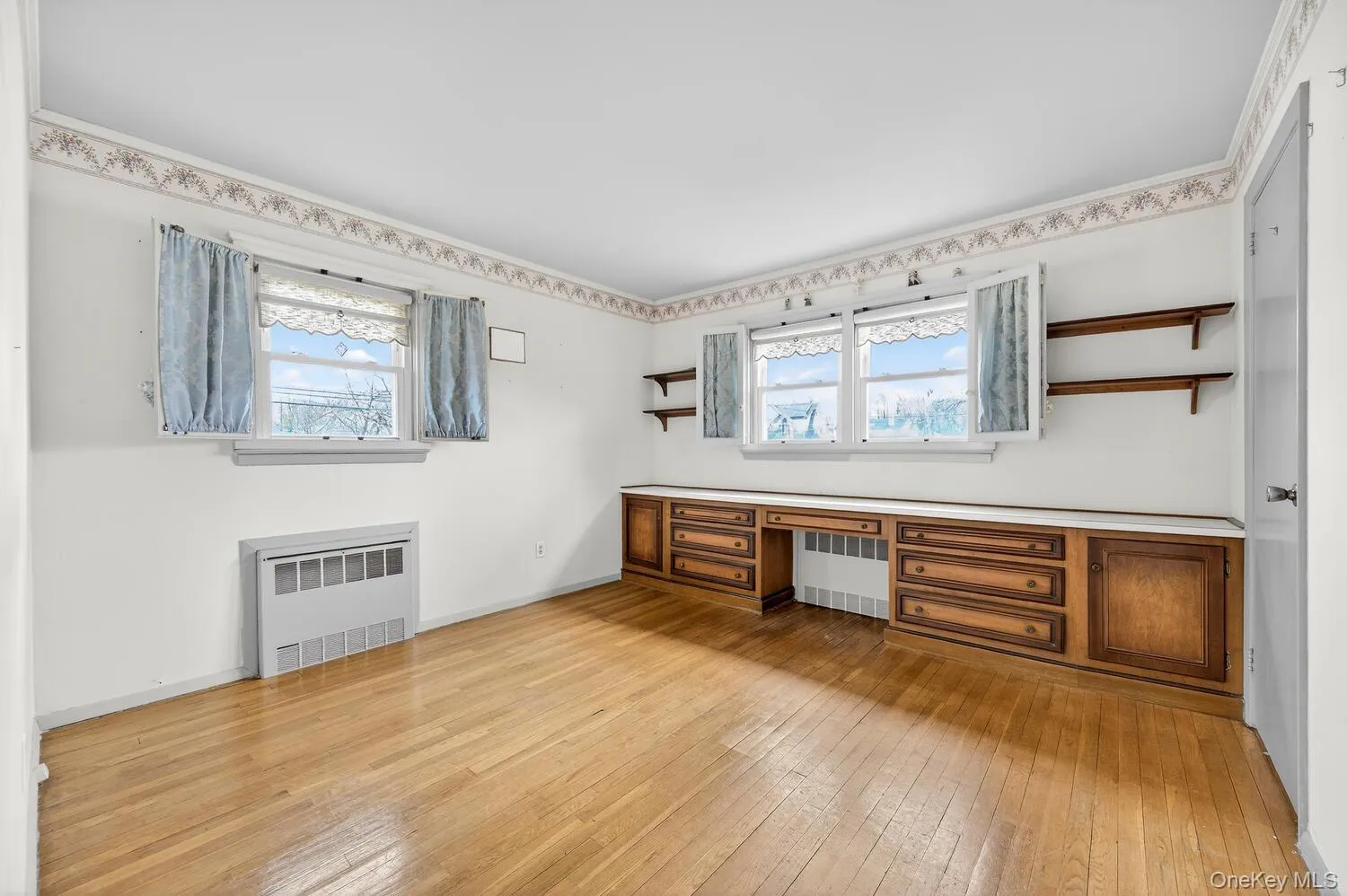 7 1st Avenue, Oyster Bay, NY, 3 Bedrooms Bedrooms, 7 Rooms Rooms,1 BathroomBathrooms,Residential,For Rent,1st,0,974080 7 1st Avenue, Oyster Bay, NY, 3 Bedrooms Bedrooms, 7 Rooms Rooms,1 BathroomBathrooms,Residential,For Rent,1st,0,974080