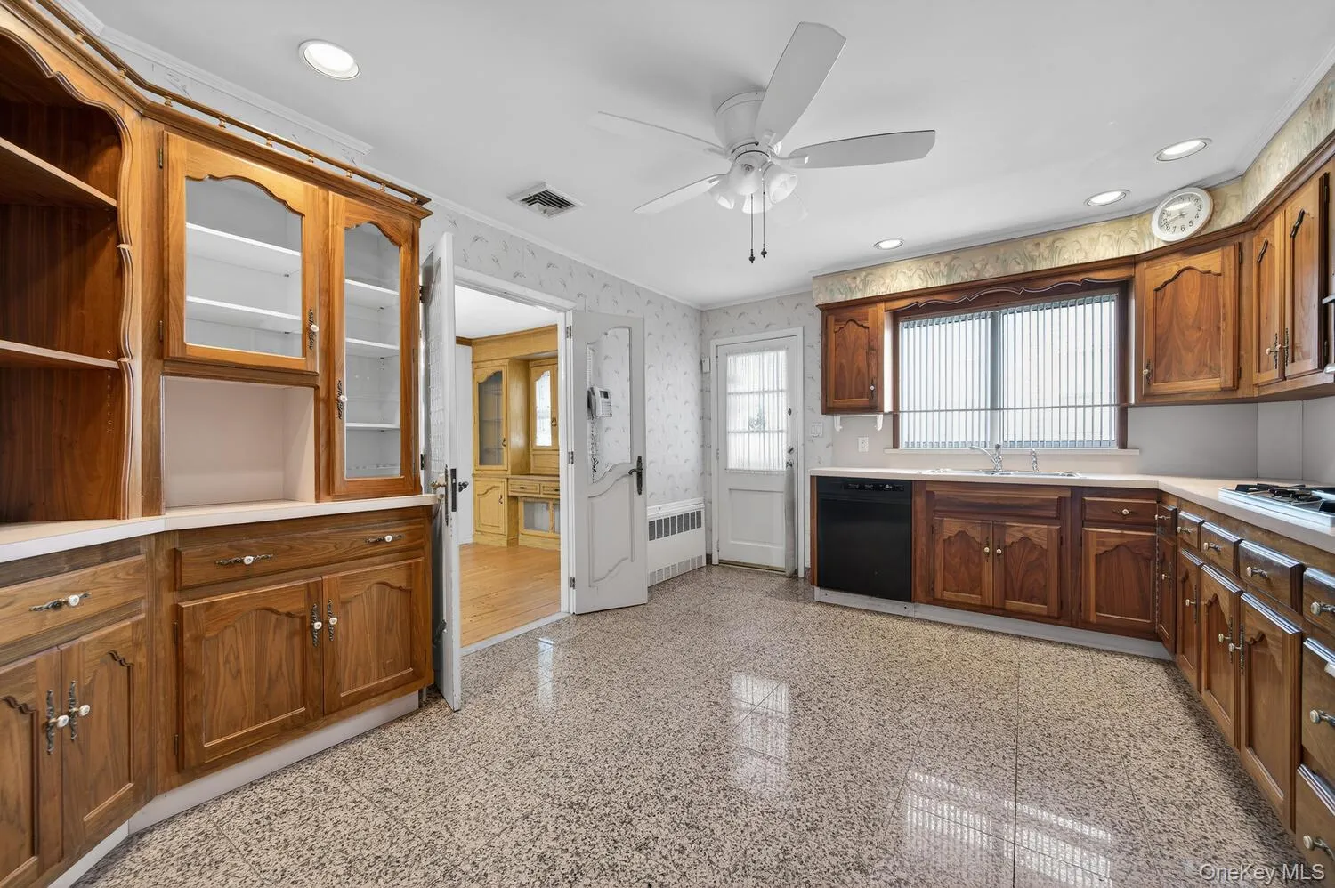 7 1st Avenue, Oyster Bay, NY, 3 Bedrooms Bedrooms, 7 Rooms Rooms,1 BathroomBathrooms,Residential,For Rent,1st,0,974080 7 1st Avenue, Oyster Bay, NY, 3 Bedrooms Bedrooms, 7 Rooms Rooms,1 BathroomBathrooms,Residential,For Rent,1st,0,974080
