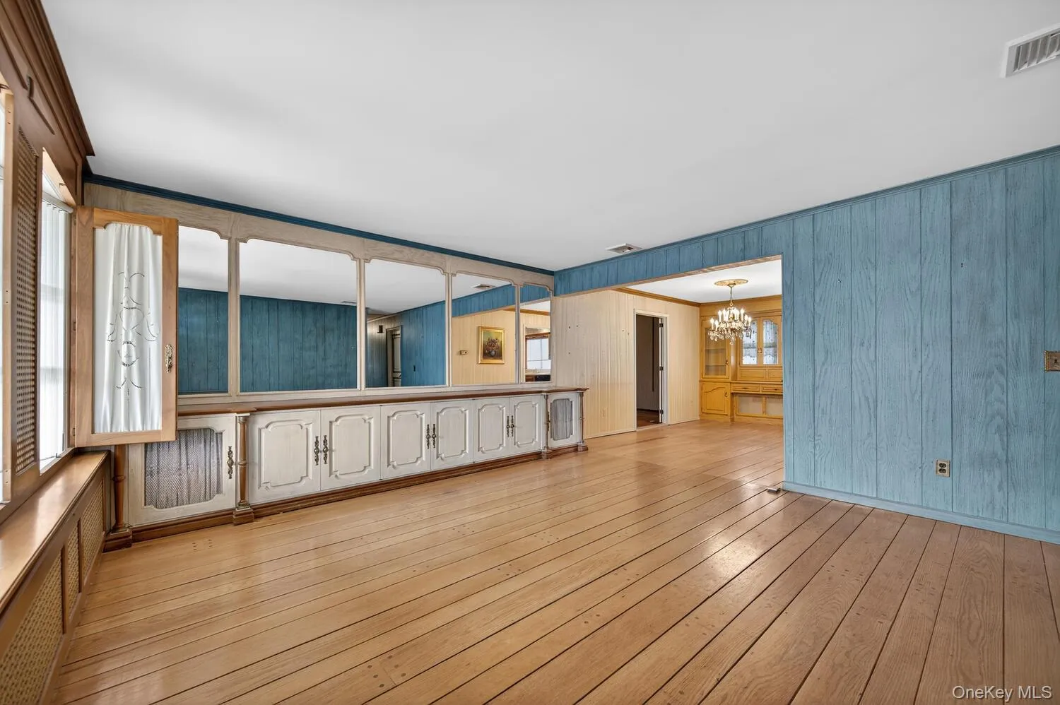 7 1st Avenue, Oyster Bay, NY, 3 Bedrooms Bedrooms, 7 Rooms Rooms,1 BathroomBathrooms,Residential,For Rent,1st,0,974080 7 1st Avenue, Oyster Bay, NY, 3 Bedrooms Bedrooms, 7 Rooms Rooms,1 BathroomBathrooms,Residential,For Rent,1st,0,974080