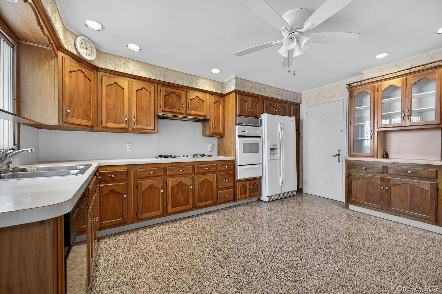 7 1st Avenue, Oyster Bay, NY, 3 Bedrooms Bedrooms, 7 Rooms Rooms,1 BathroomBathrooms,Residential,For Rent,1st,0,974080 7 1st Avenue, Oyster Bay, NY, 3 Bedrooms Bedrooms, 7 Rooms Rooms,1 BathroomBathrooms,Residential,For Rent,1st,0,974080