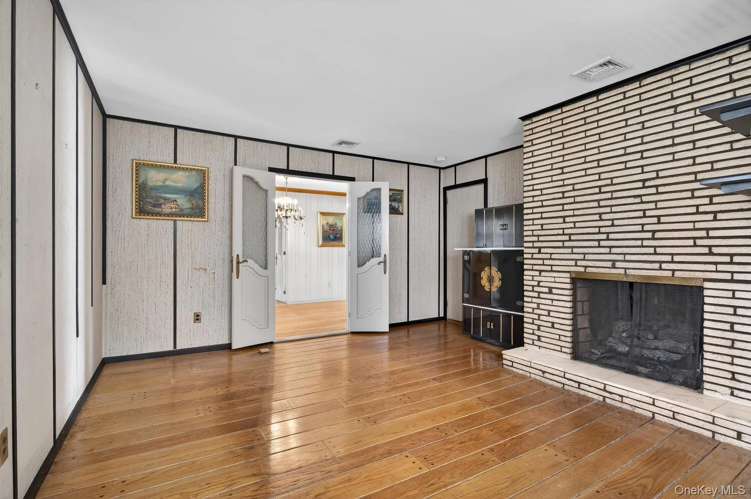 7 1st Avenue, Oyster Bay, NY, 3 Bedrooms Bedrooms, 7 Rooms Rooms,1 BathroomBathrooms,Residential,For Rent,1st,0,974080 7 1st Avenue, Oyster Bay, NY, 3 Bedrooms Bedrooms, 7 Rooms Rooms,1 BathroomBathrooms,Residential,For Rent,1st,0,974080