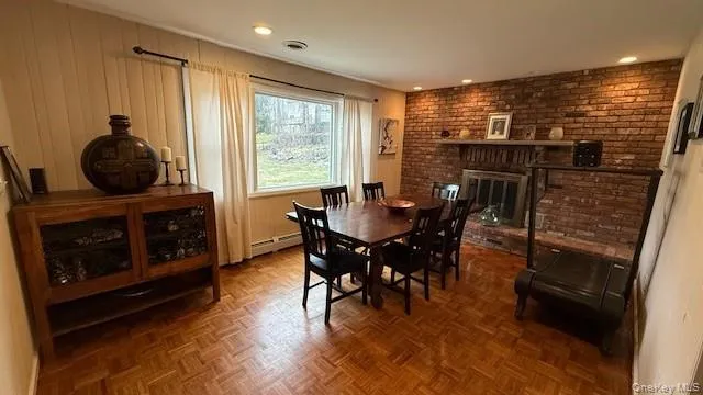 3 Flower Lane, Clarkstown, NY, 4 Bedrooms Bedrooms, 8 Rooms Rooms,2 BathroomsBathrooms,Residential Lease,For Rent,Flower,0,974085 3 Flower Lane, Clarkstown, NY, 4 Bedrooms Bedrooms, 8 Rooms Rooms,2 BathroomsBathrooms,Residential Lease,For Rent,Flower,0,974085