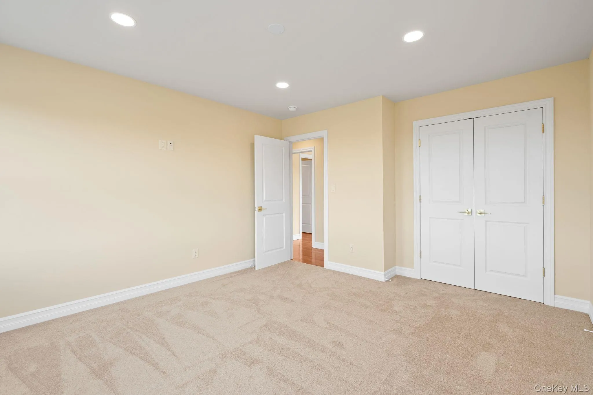 254 Hull Avenue, Plattekill, NY, 4 Bedrooms Bedrooms, 11 Rooms Rooms,2 BathroomsBathrooms,Residential,For Rent,Hull,0,974089 254 Hull Avenue, Plattekill, NY, 4 Bedrooms Bedrooms, 11 Rooms Rooms,2 BathroomsBathrooms,Residential,For Rent,Hull,0,974089
