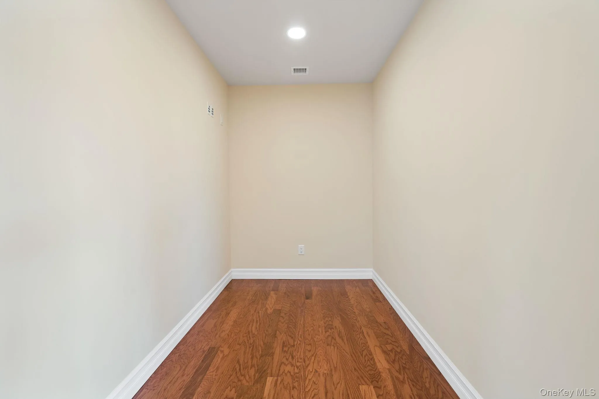254 Hull Avenue, Plattekill, NY, 4 Bedrooms Bedrooms, 11 Rooms Rooms,2 BathroomsBathrooms,Residential,For Rent,Hull,0,974089 254 Hull Avenue, Plattekill, NY, 4 Bedrooms Bedrooms, 11 Rooms Rooms,2 BathroomsBathrooms,Residential,For Rent,Hull,0,974089