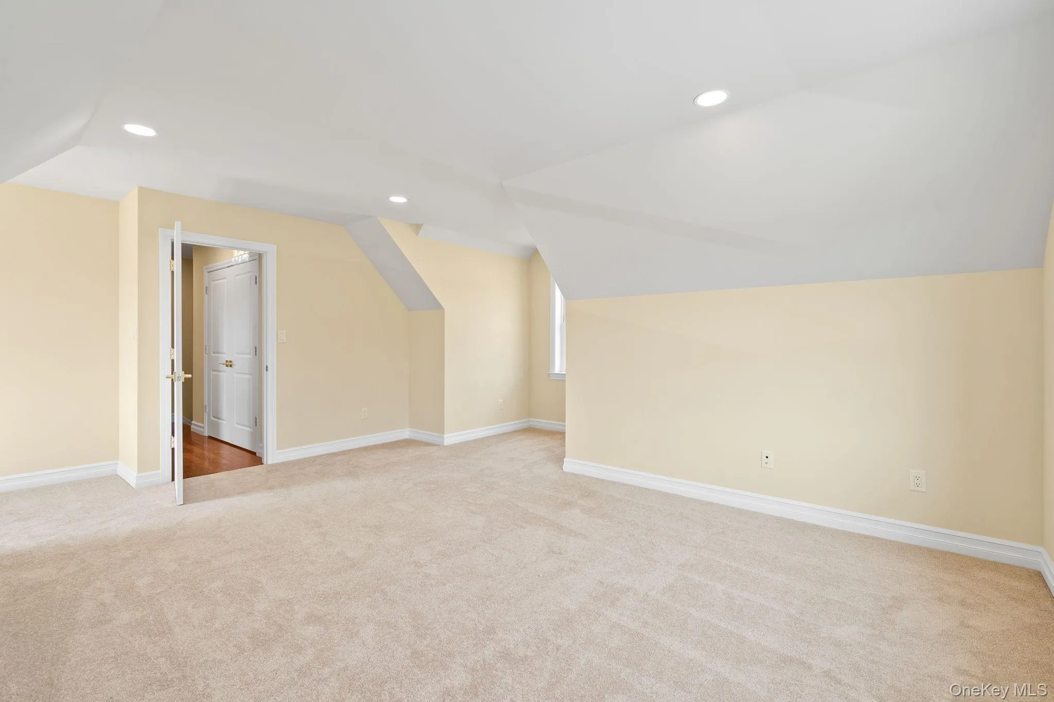 254 Hull Avenue, Plattekill, NY, 4 Bedrooms Bedrooms, 11 Rooms Rooms,2 BathroomsBathrooms,Residential,For Rent,Hull,0,974089 254 Hull Avenue, Plattekill, NY, 4 Bedrooms Bedrooms, 11 Rooms Rooms,2 BathroomsBathrooms,Residential,For Rent,Hull,0,974089