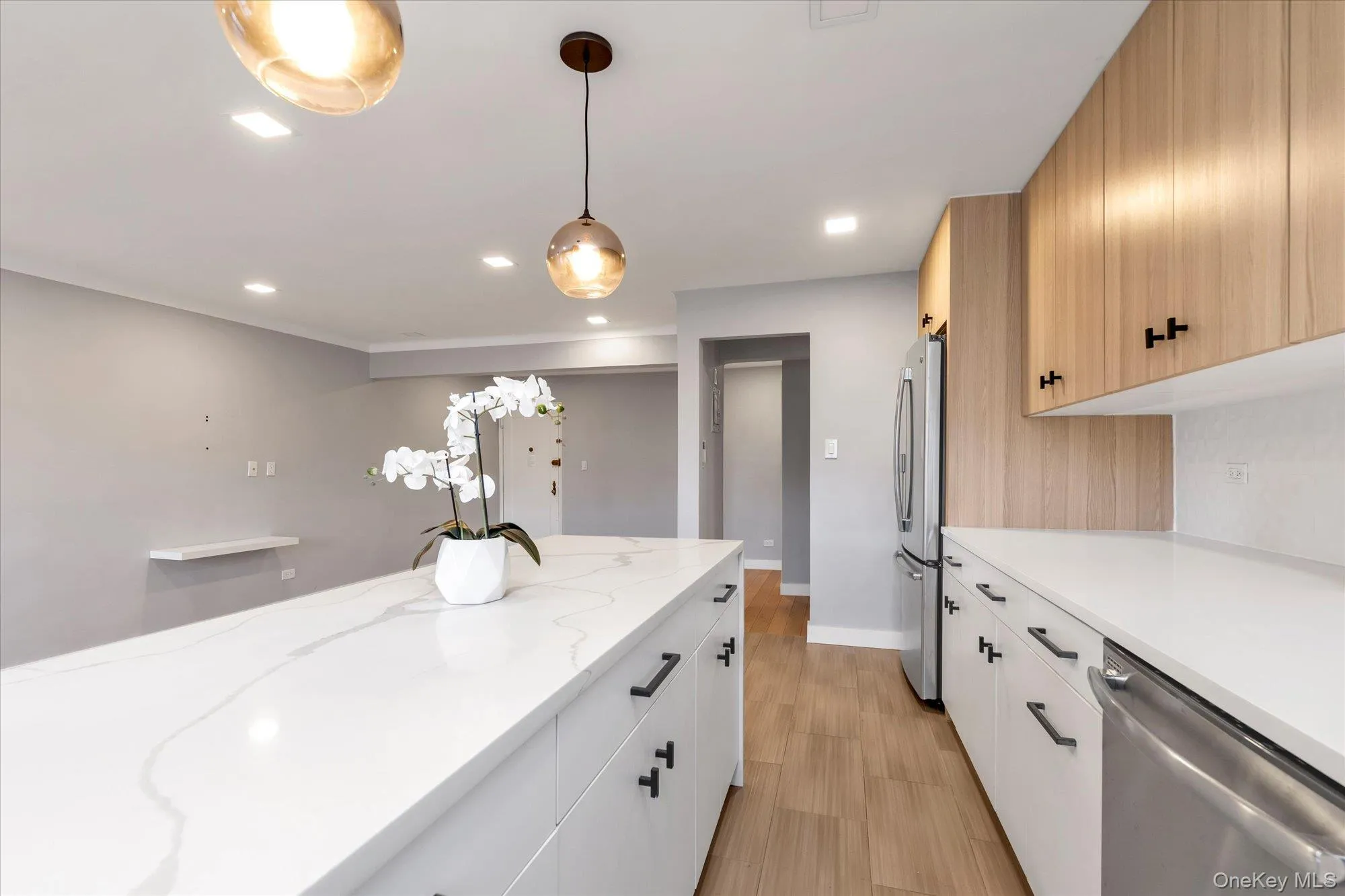 67-12 Yellowstone Blvd, New York, NY, 2 Bedrooms Bedrooms, 5 Rooms Rooms,2 BathroomsBathrooms,Residential,For Rent,Yellowstone Blvd,0,974092 67-12 Yellowstone Blvd, New York, NY, 2 Bedrooms Bedrooms, 5 Rooms Rooms,2 BathroomsBathrooms,Residential,For Rent,Yellowstone Blvd,0,974092