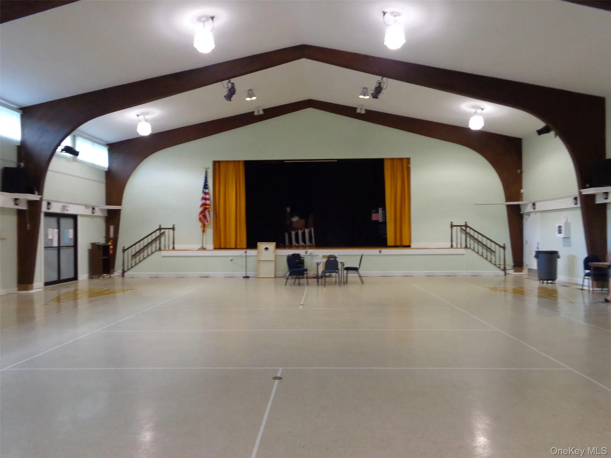 Social hall where there are dinners, dances and other yearly events. Social hall where there are dinners, dances and other yearly events.