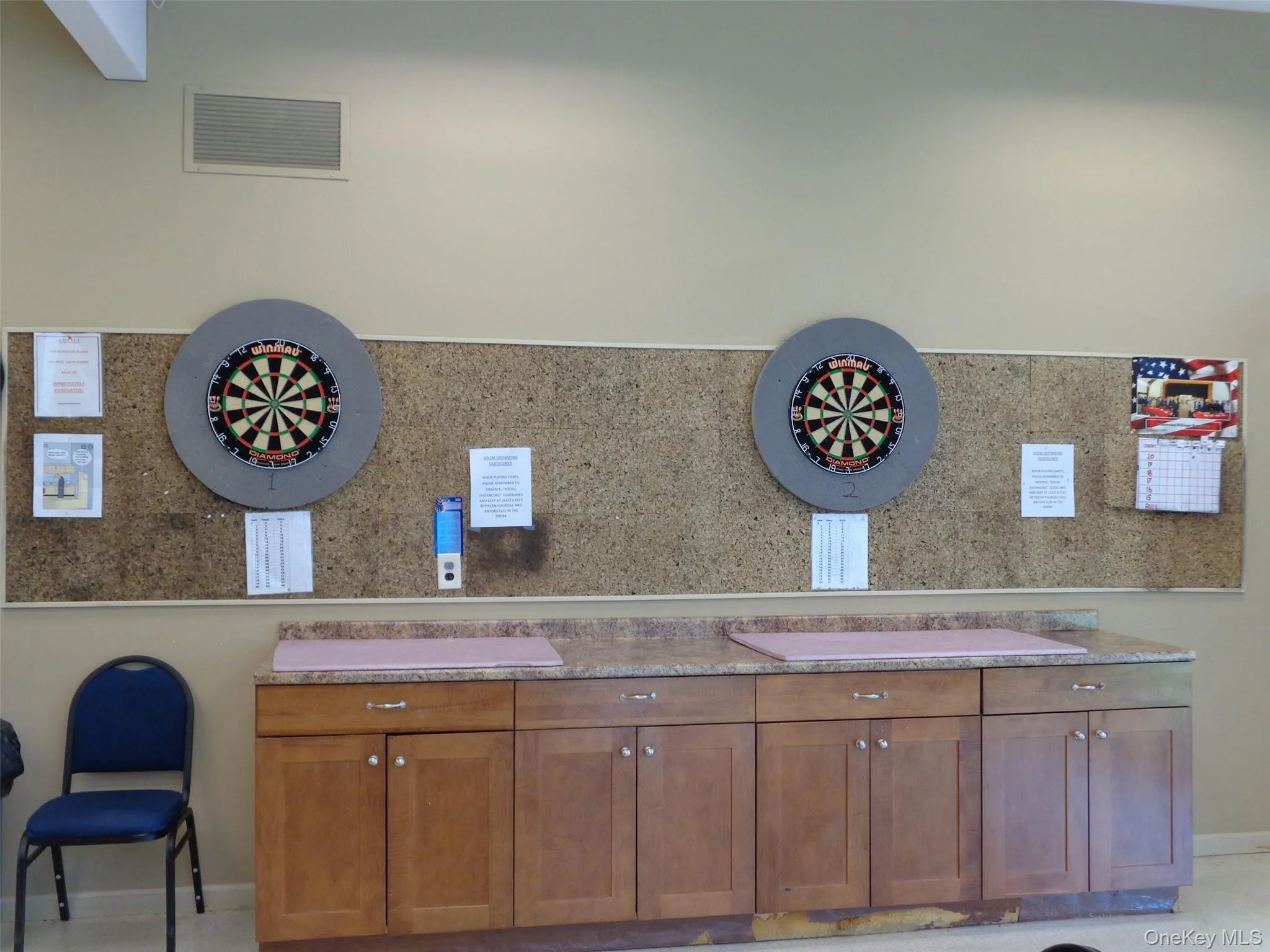 Darts anyone? Darts anyone?