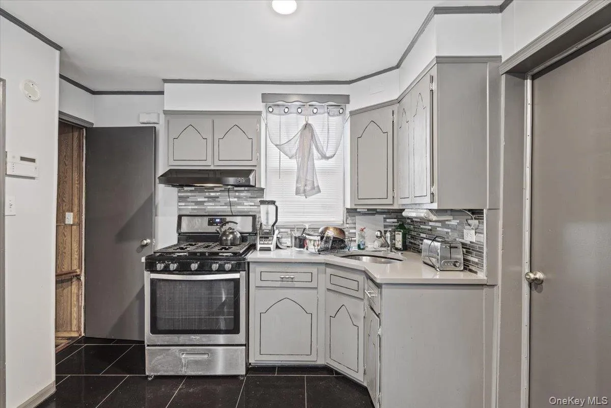 105-15 223rd Street, New York, NY, 3 Bedrooms Bedrooms, 7 Rooms Rooms,2 BathroomsBathrooms,Residential,For Rent,223rd,0,974109 105-15 223rd Street, New York, NY, 3 Bedrooms Bedrooms, 7 Rooms Rooms,2 BathroomsBathrooms,Residential,For Rent,223rd,0,974109