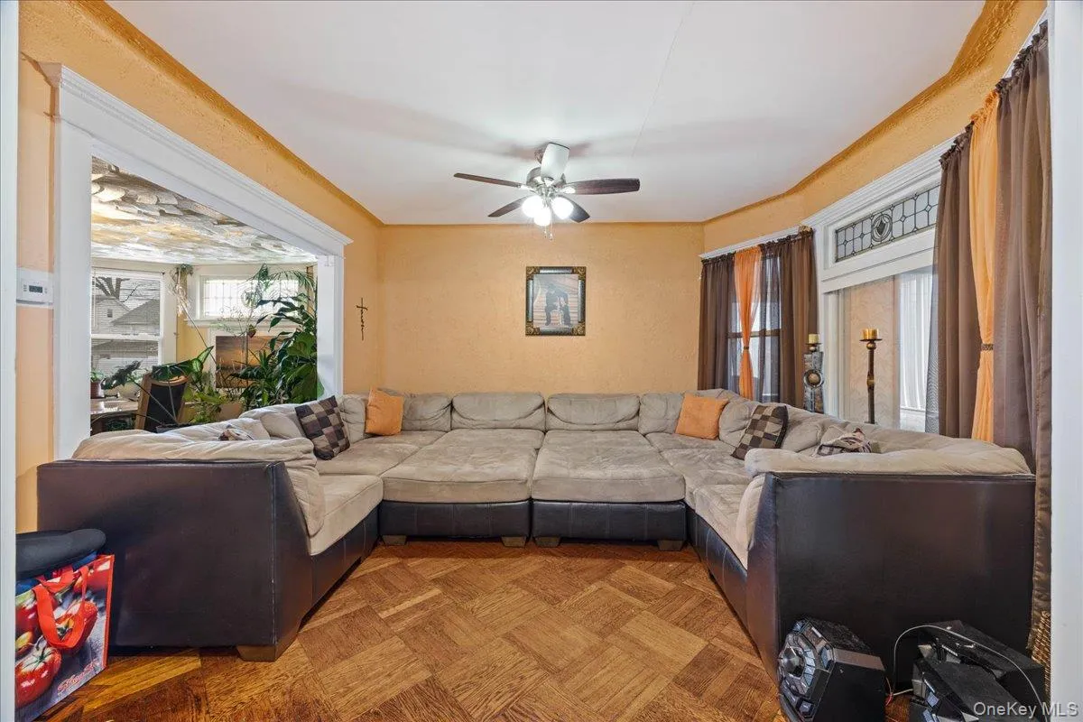105-15 223rd Street, New York, NY, 3 Bedrooms Bedrooms, 7 Rooms Rooms,2 BathroomsBathrooms,Residential,For Rent,223rd,0,974109 105-15 223rd Street, New York, NY, 3 Bedrooms Bedrooms, 7 Rooms Rooms,2 BathroomsBathrooms,Residential,For Rent,223rd,0,974109
