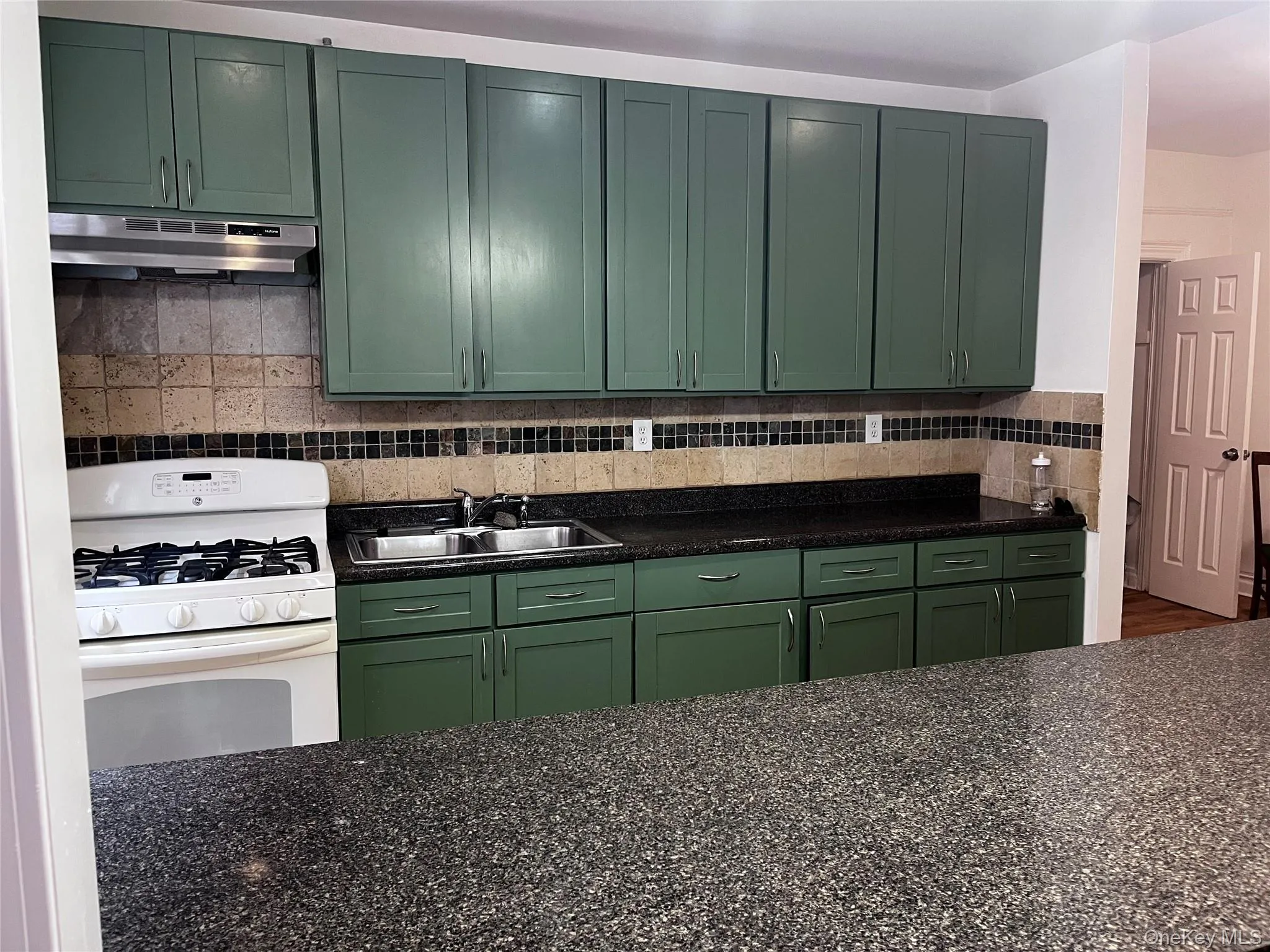 1129 Nobles Avenue, New York, NY, 4 Bedrooms Bedrooms, 6 Rooms Rooms,1 BathroomBathrooms,Residential Lease,For Rent,Nobles,0,974117 1129 Nobles Avenue, New York, NY, 4 Bedrooms Bedrooms, 6 Rooms Rooms,1 BathroomBathrooms,Residential Lease,For Rent,Nobles,0,974117