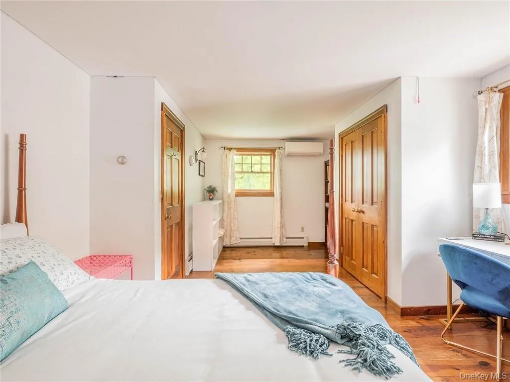 Spacious Bedroom 3 Spacious Bedroom 3