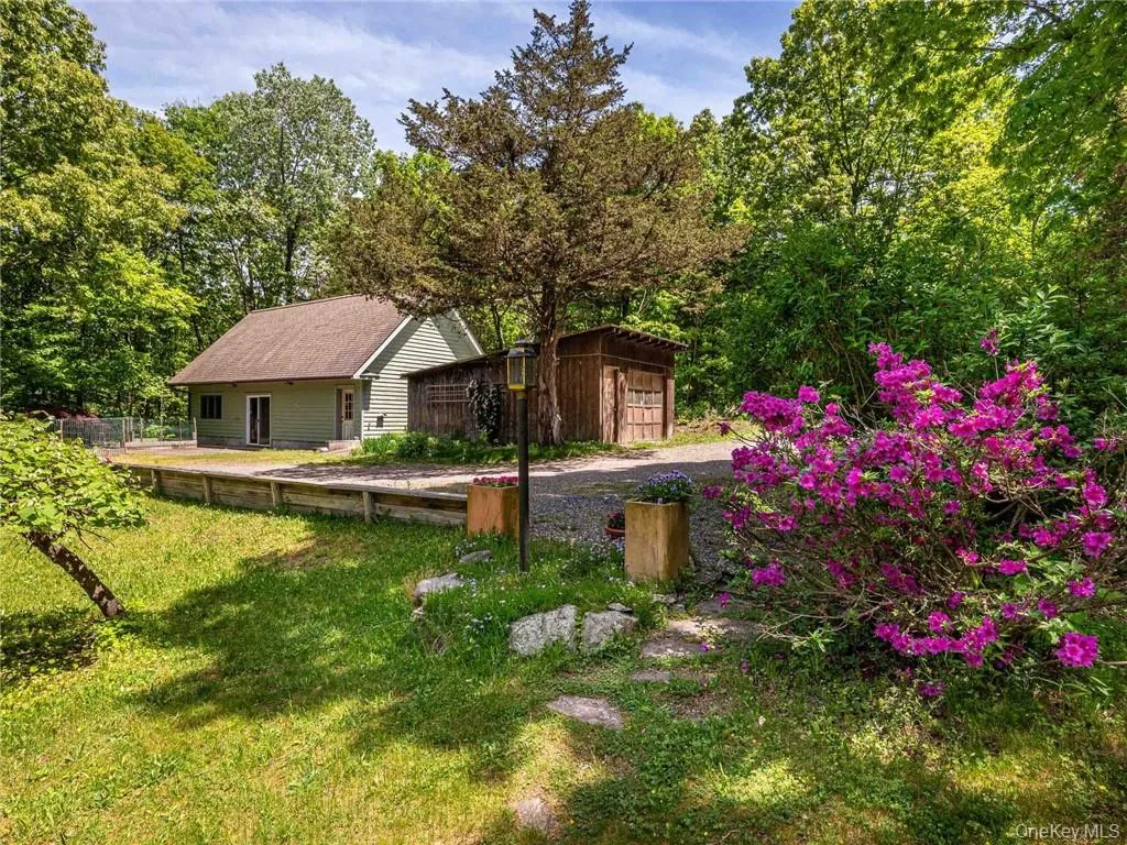 Studio and Garage Studio and Garage