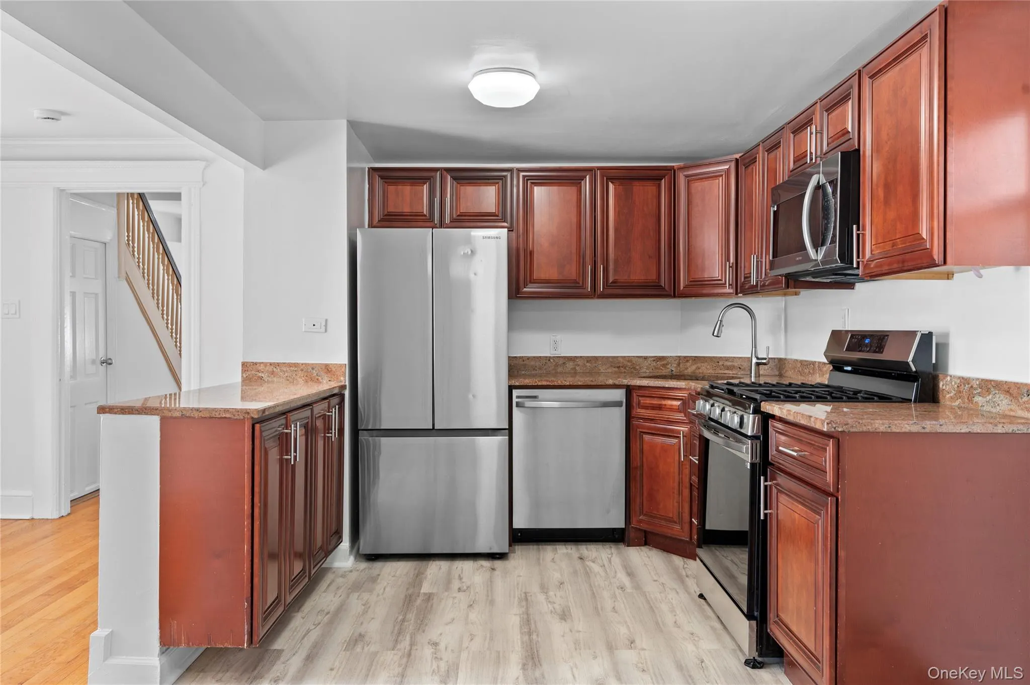 50 Rogers Street, Eastchester, NY, 3 Bedrooms Bedrooms, ,2 BathroomsBathrooms,Residential Lease,For Rent,Rogers,0,974133 50 Rogers Street, Eastchester, NY, 3 Bedrooms Bedrooms, ,2 BathroomsBathrooms,Residential Lease,For Rent,Rogers,0,974133